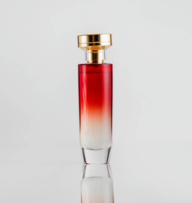 5 perfumes da Avon que VALEM A PENA ter na coleção – Metro World