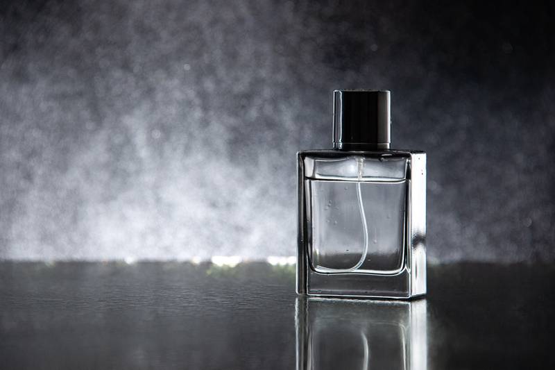 Os Melhores Perfumes da Natura para Mulheres e Homens: Descubra Seu Par  Perfeito - Folha PE
