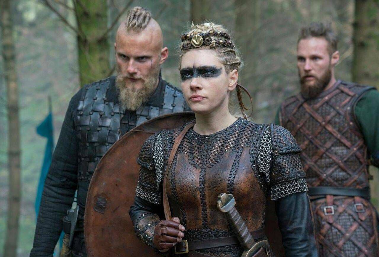 Vikings: Ator compartilha foto ao lado de nova namorada - Online