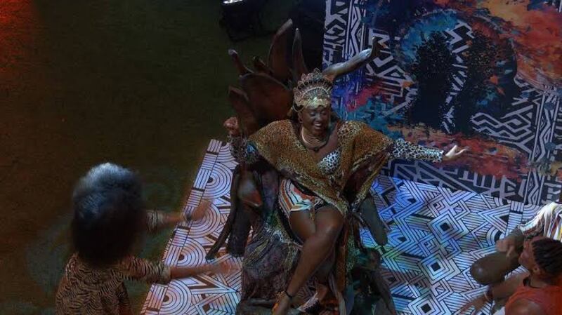 Festa de Sarah Aline no BBB 23 celebra a Realeza Africana