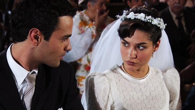 Em reviravolta de Alma Gêmea, Roberval (Rodrigo Phavanello) e Dalila (Fernanda Machado) se casam