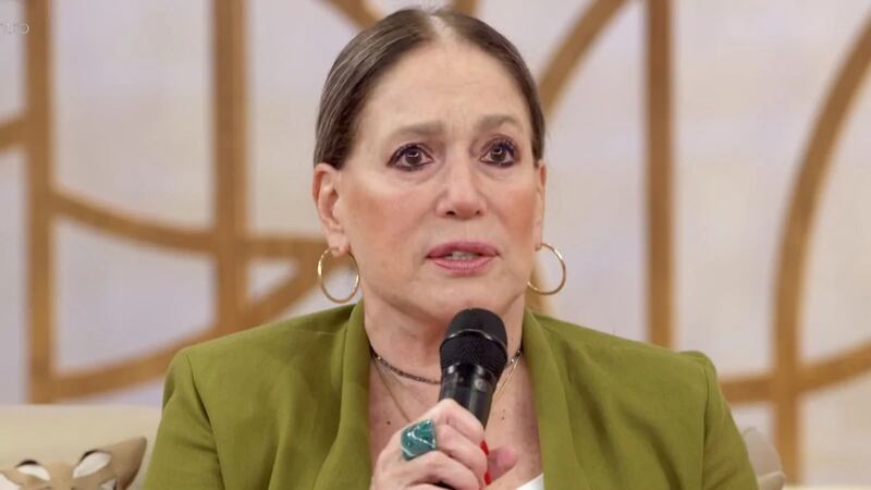 Susana Vieira corta Patrícia Poeta e avisa que Manoel Soares quer falar