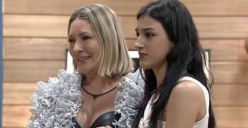 Baronesa e Bia Miranda ficaram no top 2 do paiol, mas Bia entrou em "A Fazenda 14"