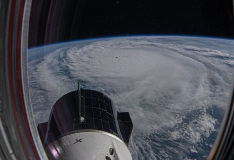 Astronauta grabó el paso del gigantesco huracán “Milton” desde el espacio