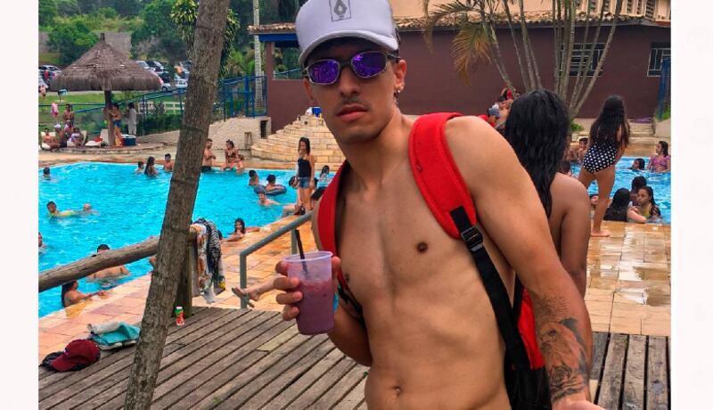 youtuber Carlos Henrique Medeiros