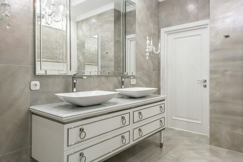 O móvel ideal para o seu banheiro de acordo com os estilos de decoração