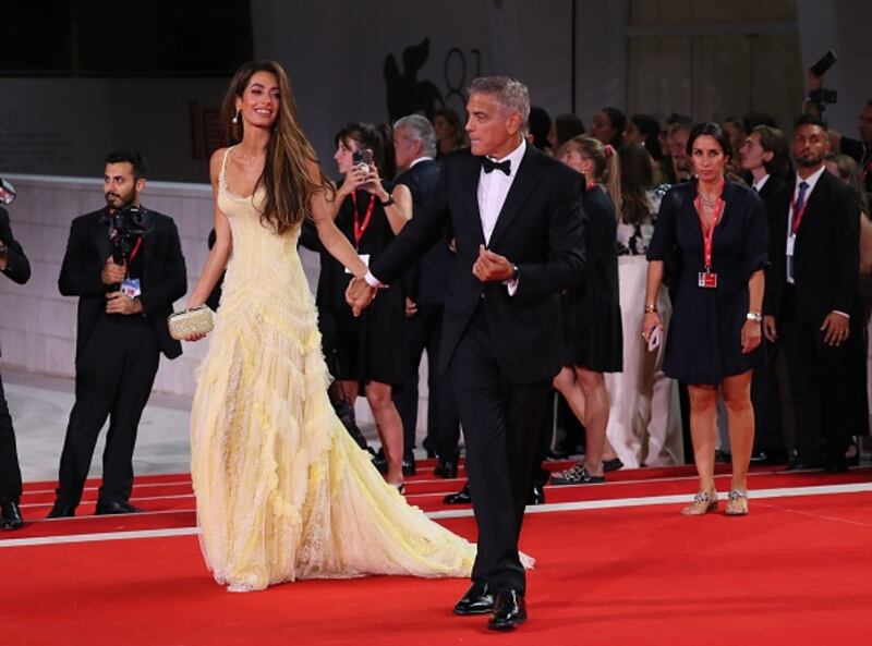 Amal Clooney y George Clooney en el Festival de Cine de Venecia