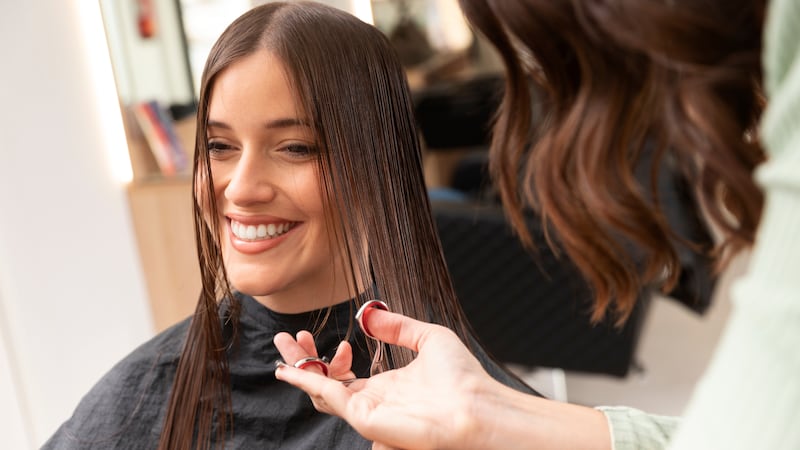 La melena desfilada en una buena alternativa porque rejuvenece el rostro.