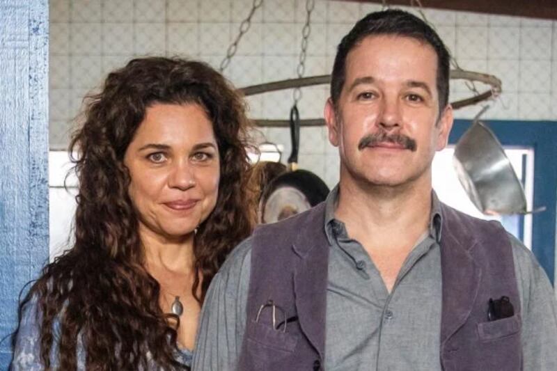 Maria Bruaca (Isabel Teixeira) e Tenório (Murilo Benício) no remake de "Pantanal"