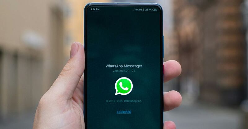 WhatsApp implementó hace un tiempo la función de hacer encuestas