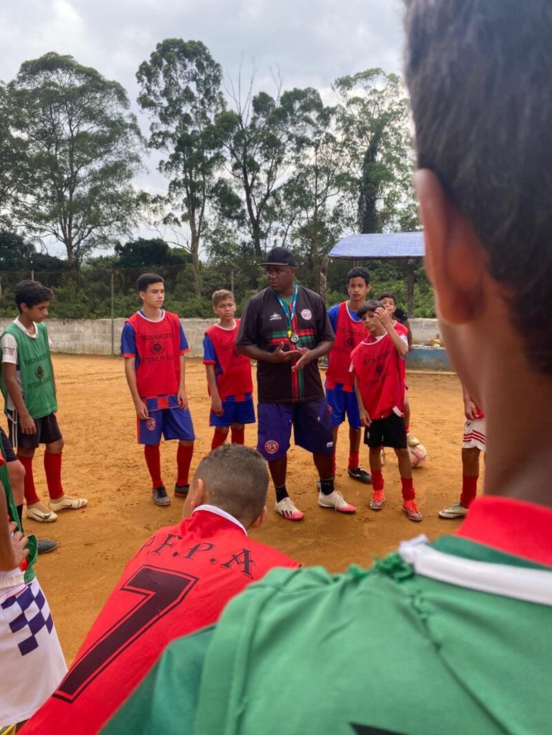 Quem nunca sonhou em ser um jogador de futebol?