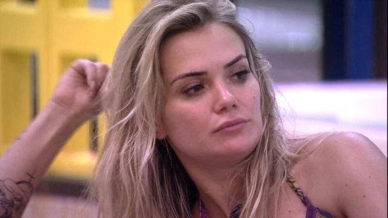 BBB: Marcela guarda até hoje as duas malas que ganhou da produção