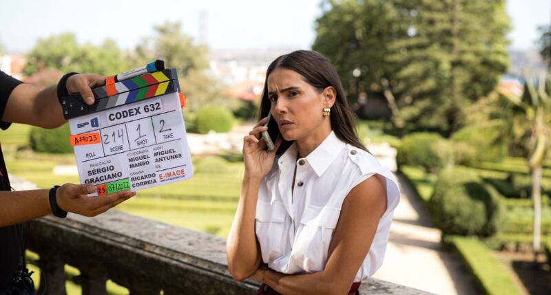 Deborah Secco, protagonista do remake de Elas por Elas, vive personagem bem diferente em Codex 632