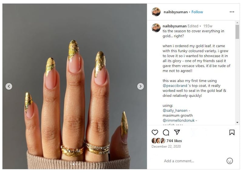 La manicura con hoja de oro es una elección infalible para triunfar en estilo durante la temporada decembrina